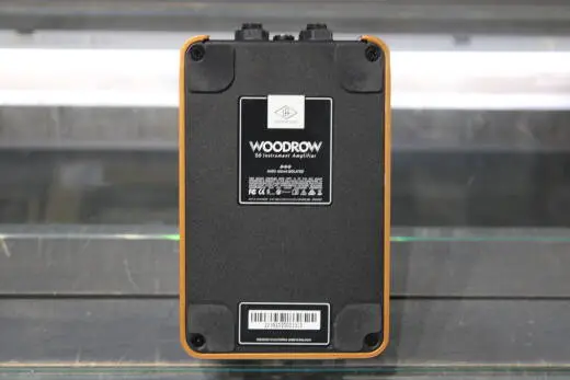 Universal Audio - UAFX Woodrow '55 Instrument Amplifier 2
