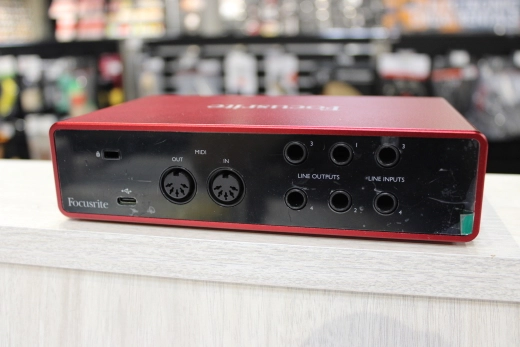 Focusrite - SCARLETT4I4MK3 *No Cable* 2