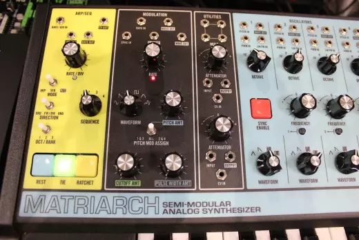 Moog - MATRIARCH 3