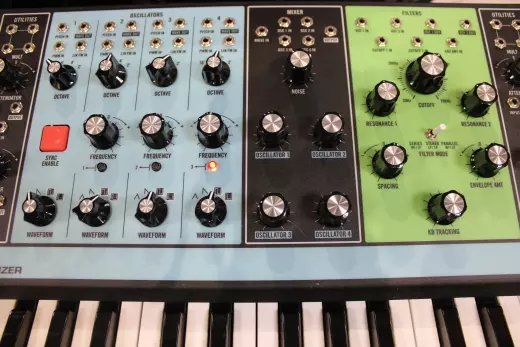 Moog - MATRIARCH 4