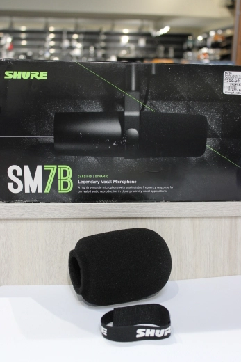 Shure - SM7B 2