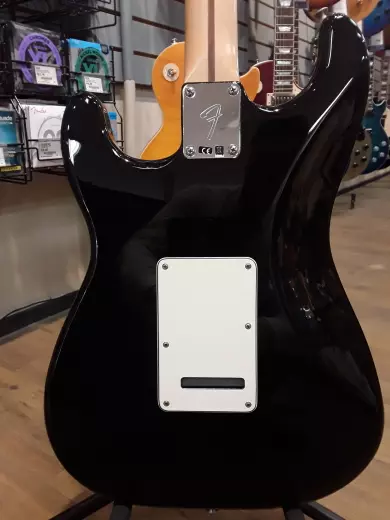 Fender Player Stratocaster - Black 2