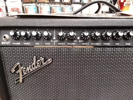 Fender Stage 1000 2