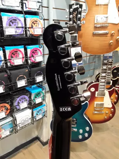 Fender SE Custom Tele - Black Cherry 6