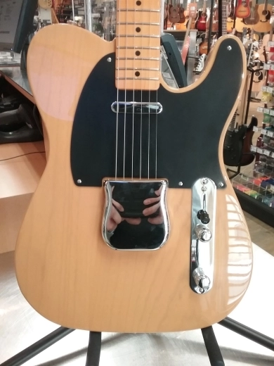 Fender - 011-0132-850 3