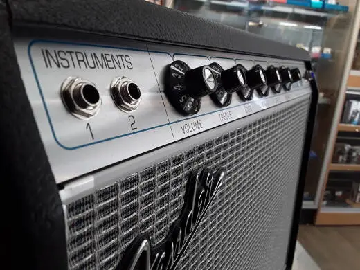 Fender - 227-2000-000 2