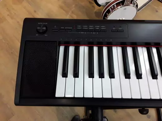 Yamaha - NP12 B 2