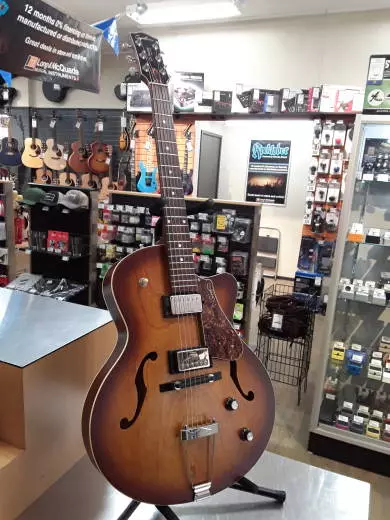Godin Guitars - G50932 2