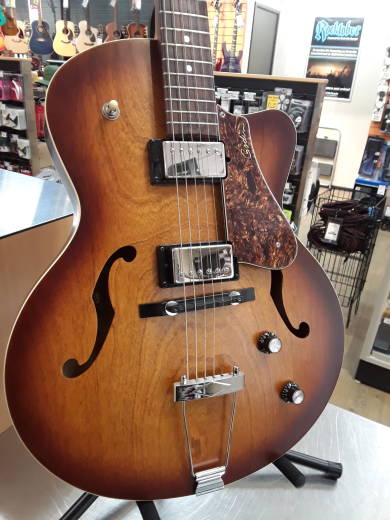 Godin Guitars 5th Avenue CW Kingpin II HB Hollowbody Guitar