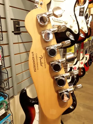 Squier Telecaster - Standard Black & Chrome 2