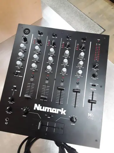 Numark - M6 USB 2