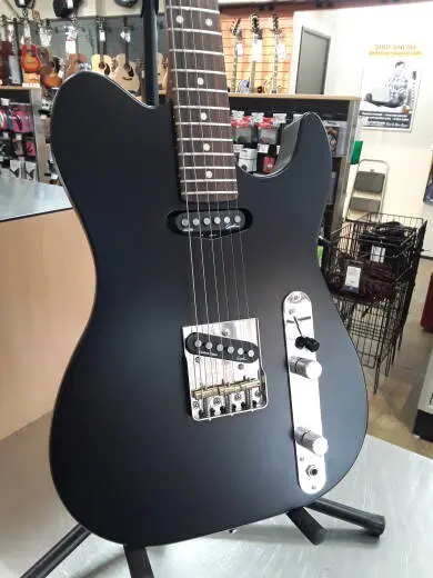 Godin Guitars - G51205 2