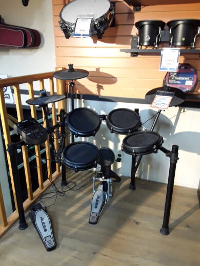 Alesis Nitro Mesh Kit - 8-Piece Electronic Drum Kit With Mesh Pads