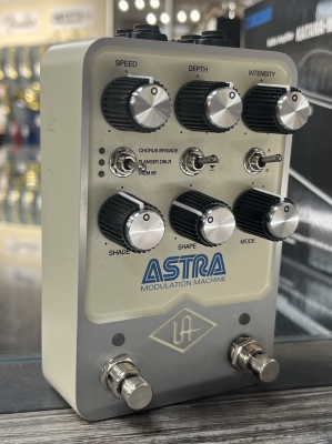 Universal Audio - Astra Modulation Machine Stereo 2