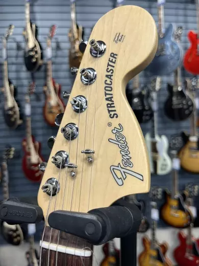 Store Special Product - FENDER AM PERFORMER STRAT RW HBST