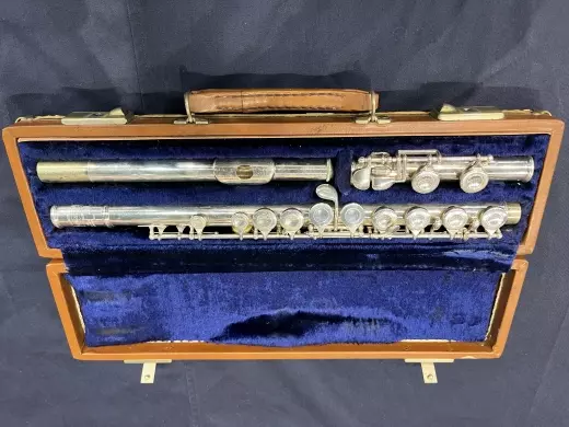 Bundy Flute Outfit