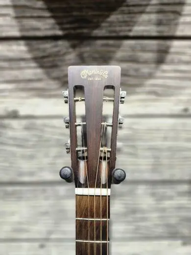 Martin 00015sm Left Handed with K&K pure mini 2