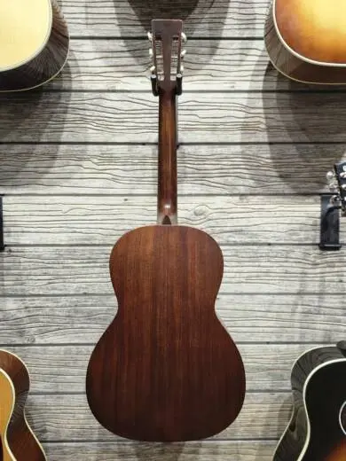 Martin 00015sm Left Handed with K&K pure mini 2