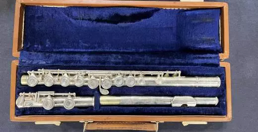 BUNDY FLUTE OUTFIT S/P