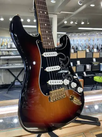 Store Special Product - Fender - SRV STRAT/CASE