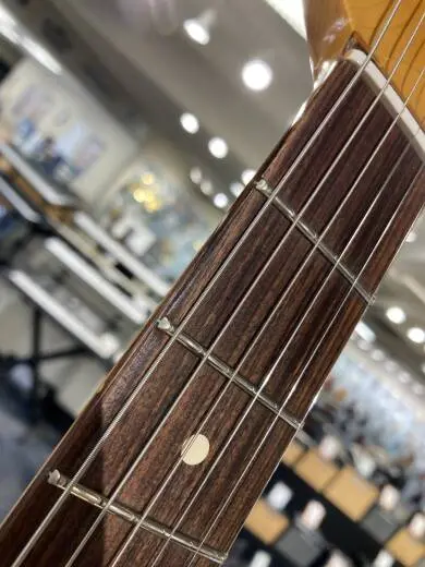 Store Special Product - Fender - SRV STRAT/CASE