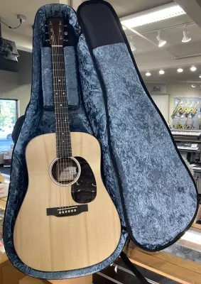 Martin Guitars - D-10E MARTIN