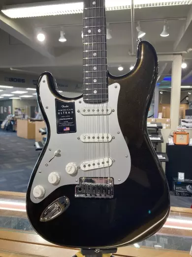 Store Special Product - Fender - STRAT