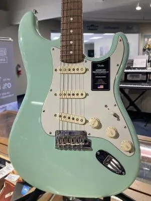 Store Special Product - Fender - Strat