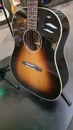 GIBSON J45 VINTAGE SUNBURST 2