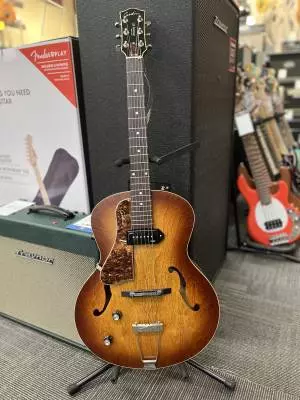 Godin Guitars - G37728