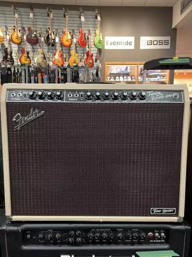 Store Special Product - Fender - 227-4200-982