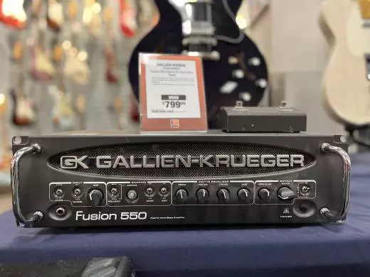 GK BASS HEAD 500W+50W BIAMP W/TUBE PRE