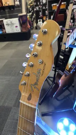 FENDER 75TH VINTERA ROAD WORN 2