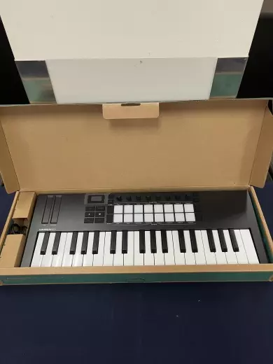 Novation - MINI 37 MK4