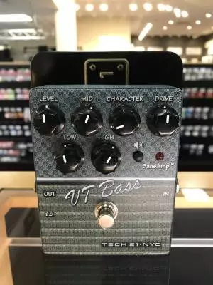Tech 21 - CS VT BASS V2