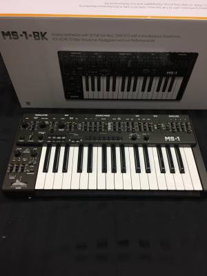 Behringer MS-1 Synth