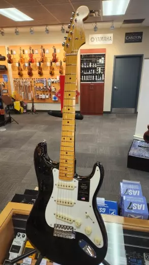 FENDER AV II 1957 STRAT