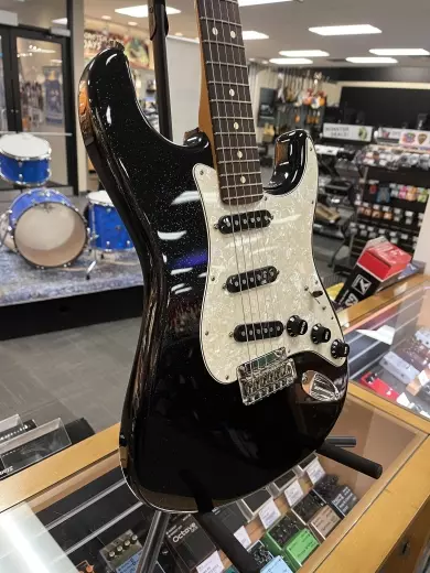 FENDER 70TH ANNIV PLAYER STRAT PF NEBULA NOIR 2