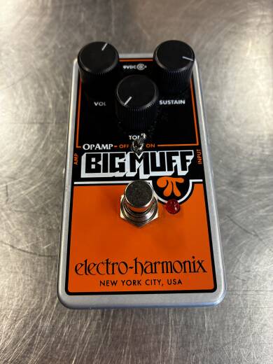 Electro-Harmonix Op-Amp Big Muff Pi Distortion/Sustain Pedal