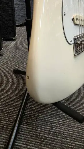 FENDER FSR AM PERFORMER STRAT 2