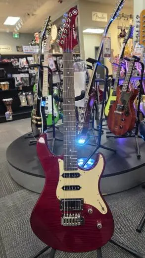 YAMAHA PACIFICA FRD
