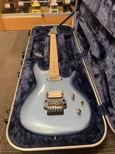 Ibanez Joe Satriani Soda Blue 2