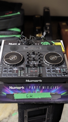 Gear Hunter | Numark - PARTYMIX LIVE