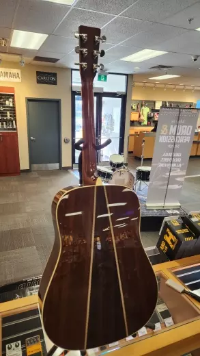 Martin Guitars - HD-35 V18 2