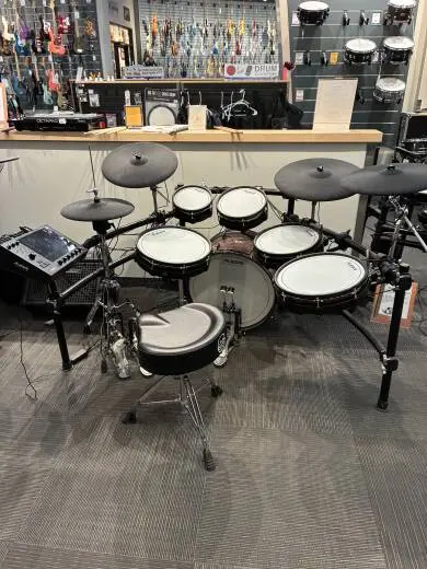 Alesis - STRATA PRIME