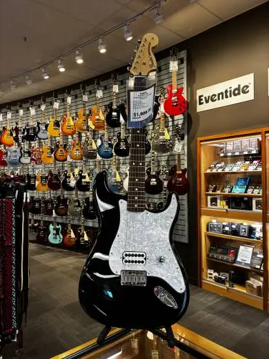 Fender - LTD Tom Delonge Strat