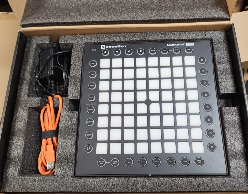 Novation - LAUNCHPAD PRO