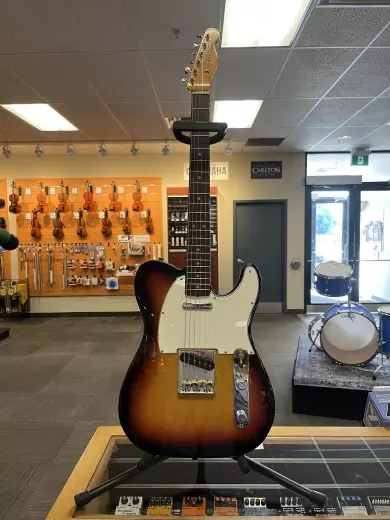 Fender - 011-0380-800