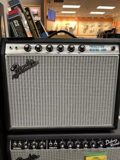 Store Special Product - Fender - 227-2000-000