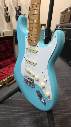 Fender - 011-0232-849 2